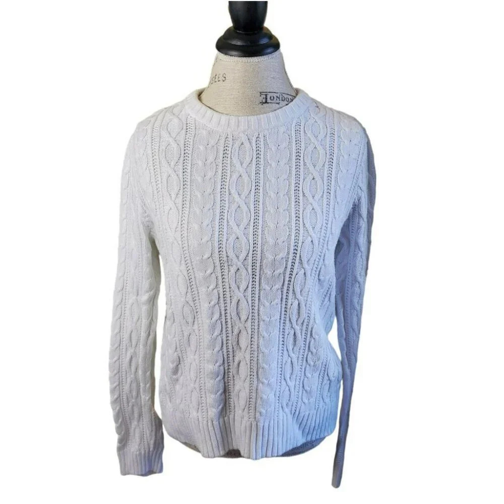 White Fisherman Cableknit Crew Neck Sweater (Size M)